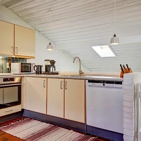 7 Person Holiday In